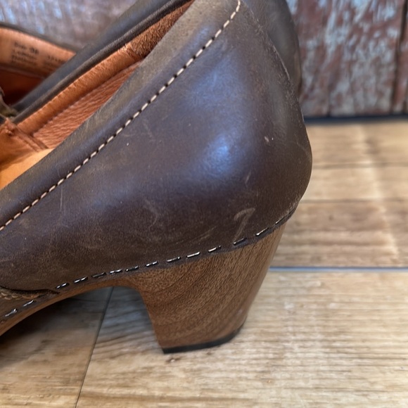 Dansko Rikki Women’s Brown Leather Heeled Clog Size 38 - Picture 7 of 11